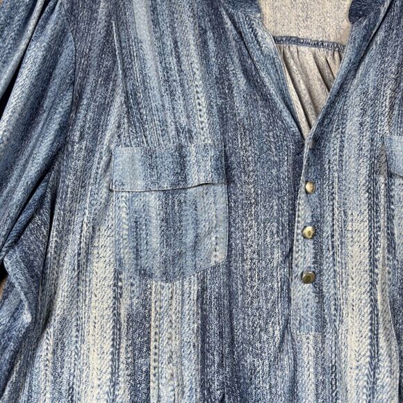 Cocomo Women Slinky Knit Top Stonewash Denim Look Roll Tab Sleeve Blue 3X L115 - Picture 2 of 7